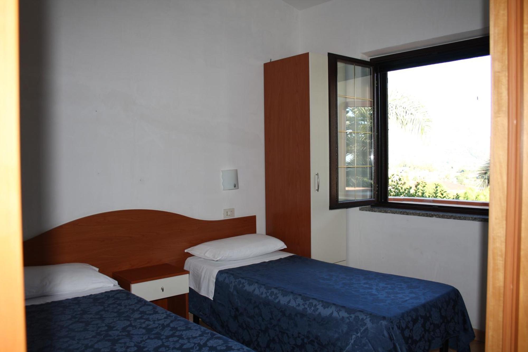 كابو فاتيكانو Residence Hotel La Taverna الغرفة الصورة